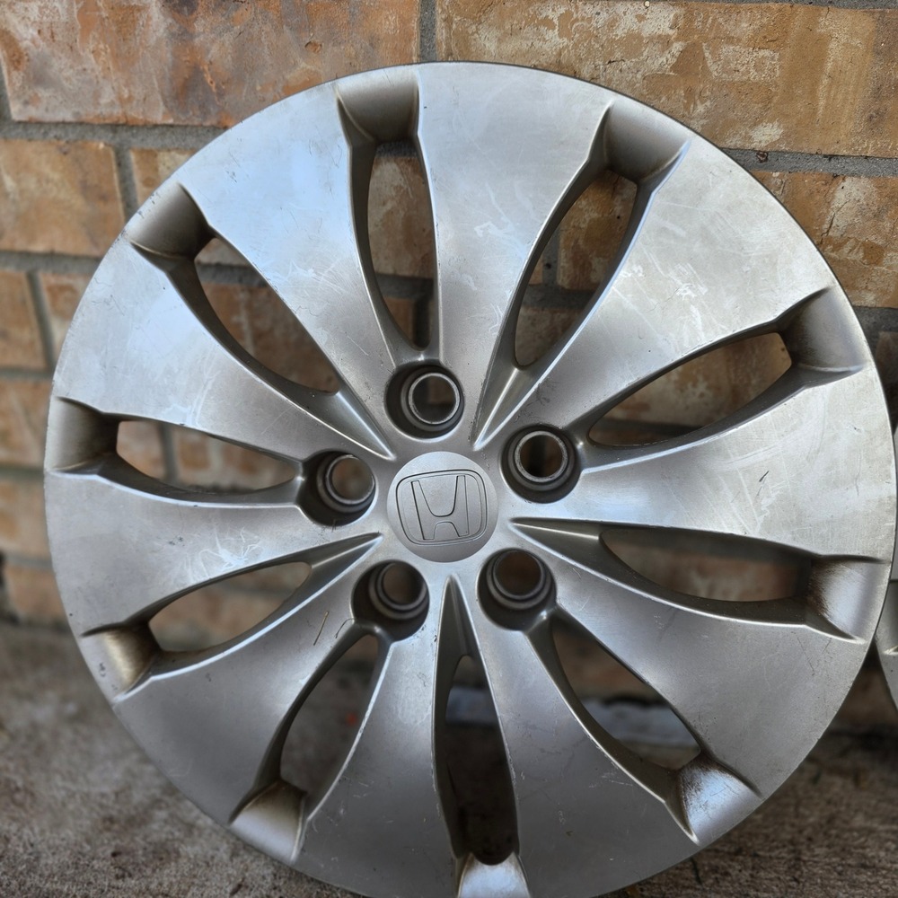 Honda Hubcaps 16 Inch Wheel Covers 44733-TA5-A00 Set of 4 Silver Good OEM - Picture 8 of 13
